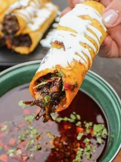 Birria Flautas